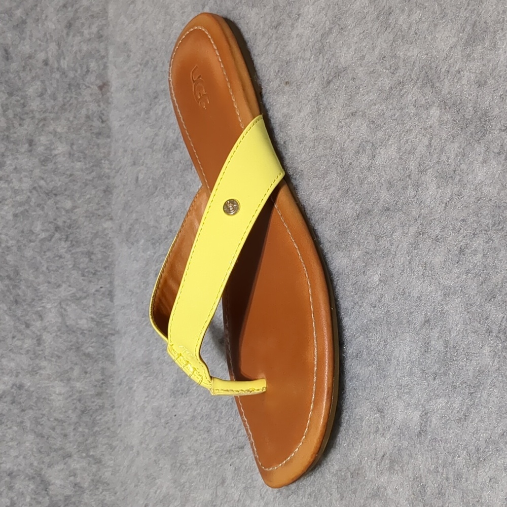 UGG Tuolumne yellow Sandals Women's Size 9